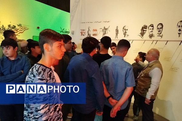 حضور دانش‌آموزان ناحیه 2 شهرری در اردوی باغ موزه دفاع مقدس و فرهنگسرای ولا