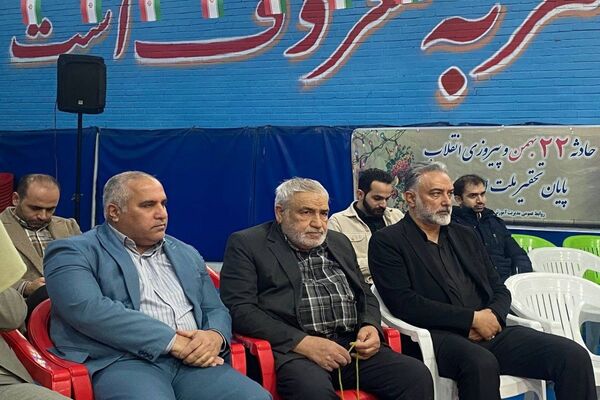 یاوران انقلاب؛روشنای مسیر نوجوانان امروز