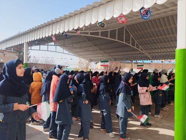 جشن میلاد امام زمان(عج) در دبستان فرهنگ فرازمند