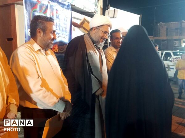 اجلاس سراسری نماز و تجلیل از دانش‌آموزان فعال در حاجی‌آباد