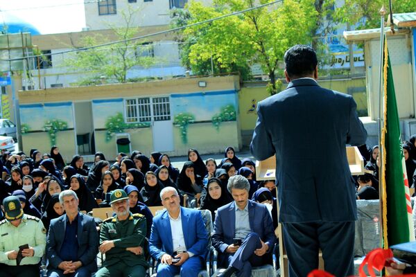 افتتاح دبیرستان نمونه دولتی دخترانه الزهرا در گلبهار