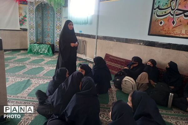 حضور مبلغان دینی در مدارس شهرستان فیروزکوه