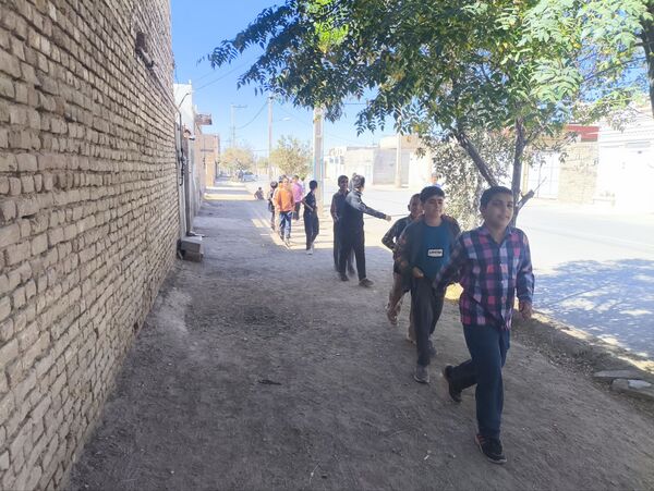 اقامه نماز جماعت به صورت مستمر و روزانه در دبستان شهید نجفی فدافن