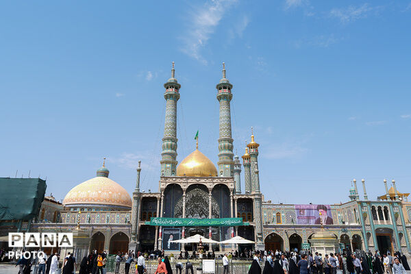 جشن زادروز پیامبر گرامی اسلام و صادق آل محمد(ص) در حرم حضرت معصومه(س)