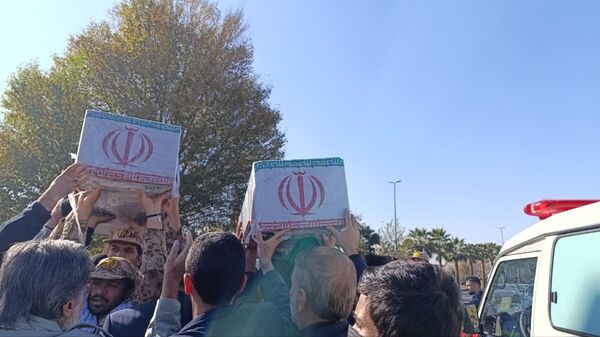 تشییع پیکر شهدای گمنام از مقابل استانداری یزد