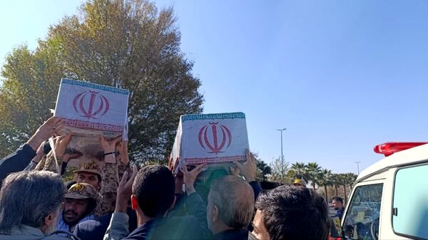 تشییع پیکر شهدای گمنام از مقابل استانداری یزد