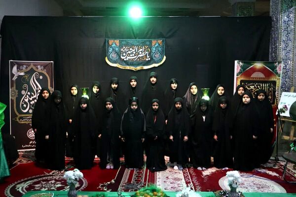 آیین تکریم مادران و همسران شهدا در شبستان بزرگ حرم بی‌بی سکینه(س)