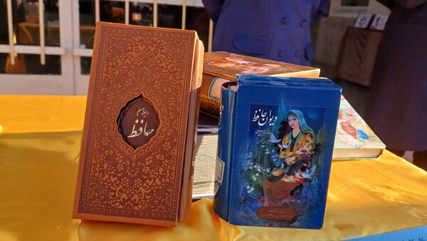 مراسم بزرگداشت حافظ در مدرسه دارالفنون رزن
