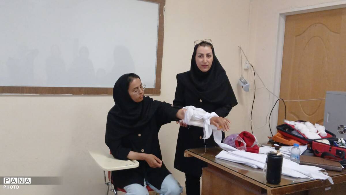 آموزش کمک های اولیه در شهرستان تویسرکان