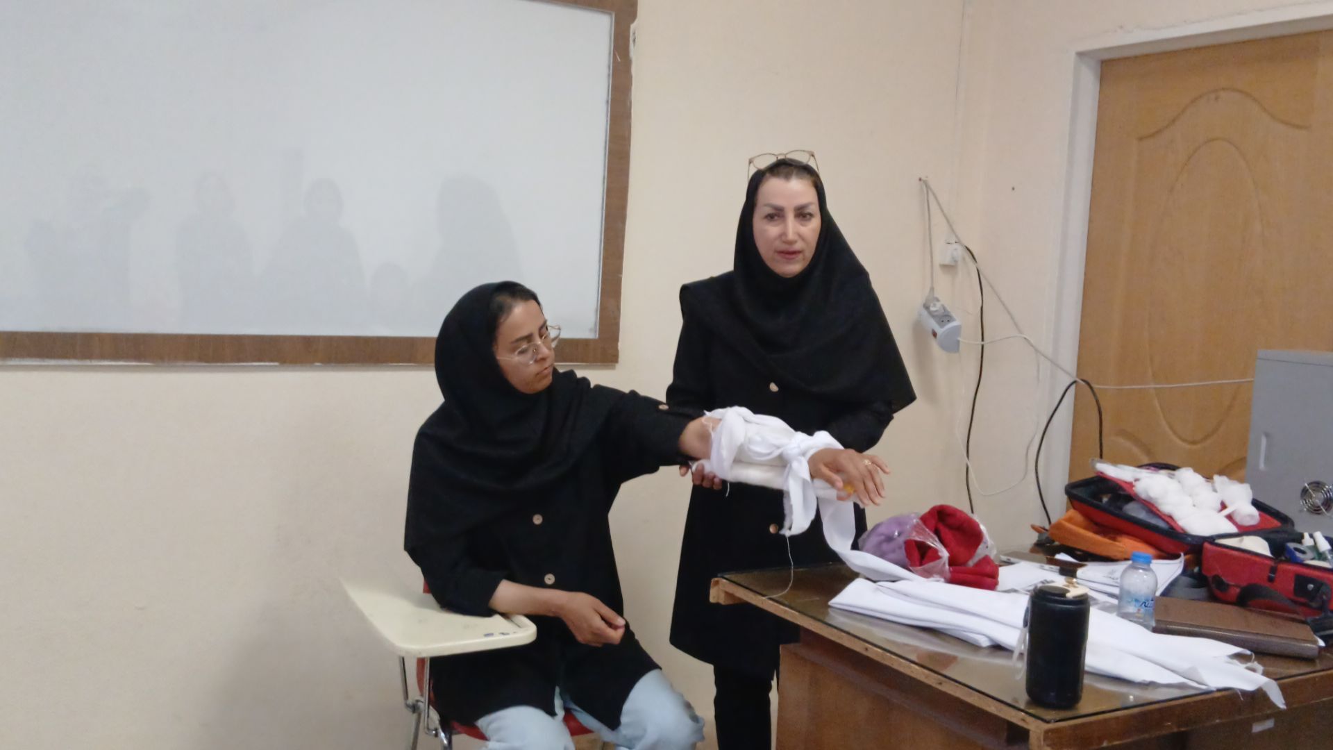 آموزش کمک های اولیه در شهرستان تویسرکان