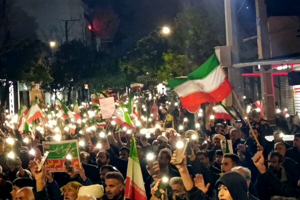 مدیرکل آموزش و پرورش استان مهمان ویژه‌ راهپیمایی شبانه دانش‌آموزان اسدآباد