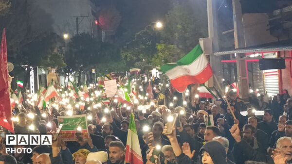 مدیرکل آموزش و پرورش استان مهمان ویژه‌ راهپیمایی شبانه دانش‌آموزان اسدآباد