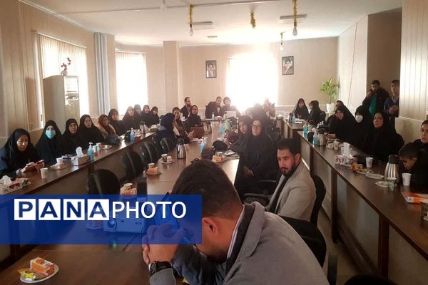 جلسه بصیرت افزایی 9 دی معاونین پرورشی رودهن