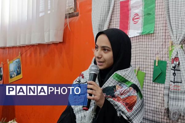 جشن یاوران انقلاب در دبیرستان محبی نیشابور 