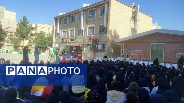 جلسه آموزش  پیشگیری از آسیب‌های اجتماعی در نیشابور