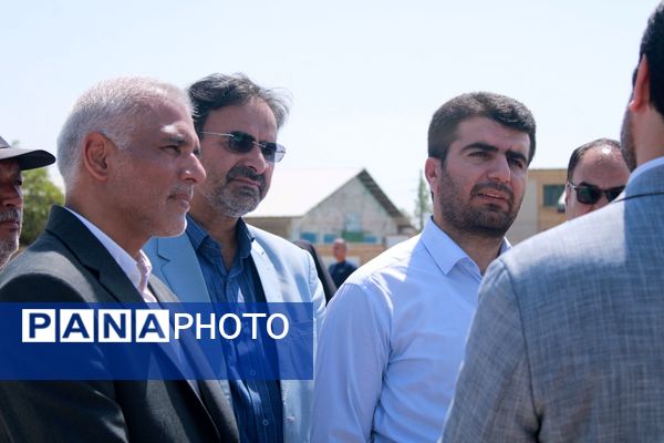 آیین افتتاحیه بزرگترین زمین چمن مصنوعی آموزش و پرورش خراسان رضوی در حاشیه شهر مشهد 