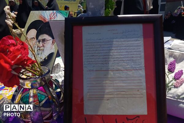 معلم،معمار آینده کشور است
