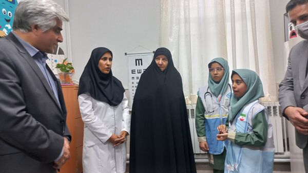 آئین افتتاحیه برنامه سفیران سلامت دانش آموزی استان خراسان رضوی در دبستان شاهد تحقیقی ناحیه ۶