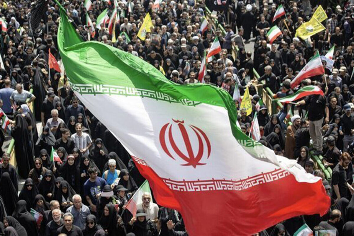 جشن انقلاب در ۱۴۰۰ نقطه کشور برگزار می‌شود/ روایت حماسه‌آفرینی مردم با حضور 7700 خبرنگار و عکاس