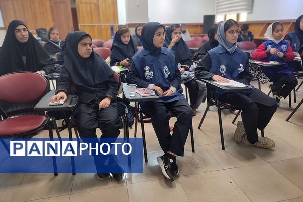 جلسه توانمند سازی دانش آموزان خبرنگاران پانا شهرستان قدس