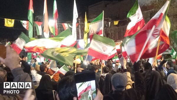 اجتماع مردم ملایر و تجدید بیعت با آرمان‌های انقلاب