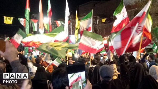 اجتماع مردم ملایر و تجدید بیعت با آرمان‌های انقلاب