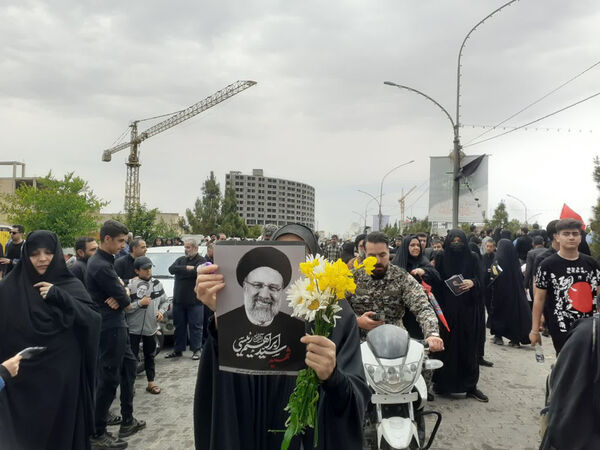 احساسات نوجوانان نسبت به رئیس جمهور شهید