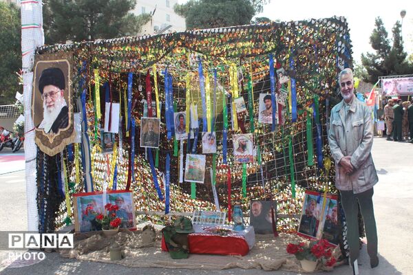 نمایشگاه اسوه در مدرسه مصلی‌نژاد مشهد 