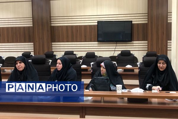 دوره تربیت مربی در حوزه عفاف و حجاب در ناحیه 2 شهرری 