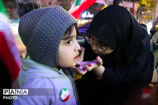 حضور دهه نودی‌ها در اجتماعات شبانه قم