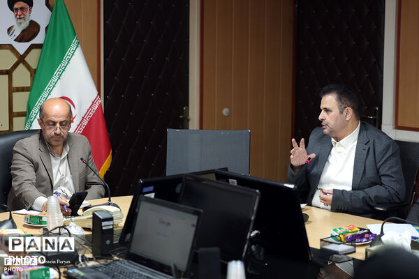 جلسه هماهنگی و هم افزایی بین دبیرخانه کمیسیون تخصصی توسعه آموزش عمومی قرآن کشور و معاونت آموزش متوسطه