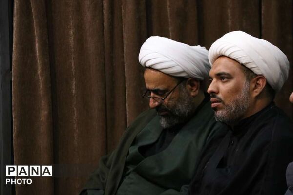 طنین «قند روضه» در سوگ آخر صفر؛ گردهمایی شاعران آیینی در یزد