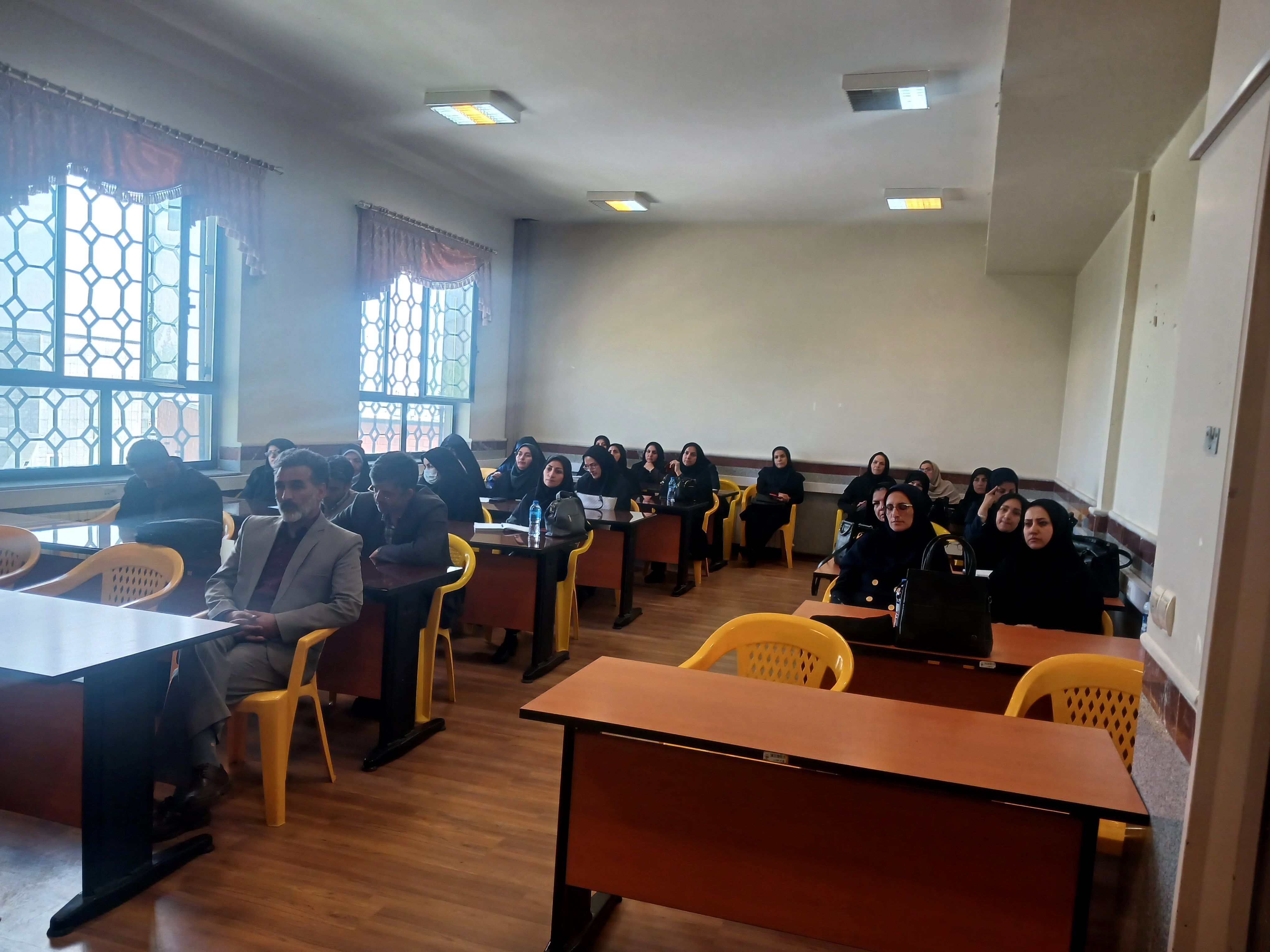  نقش توانمندسازی مدیران مدارس در توسعه جوامع