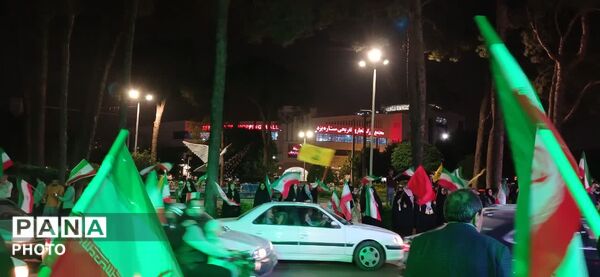 ۶۰ شب حضور مستمر؛ مردمی که قلبشان به عشق وطن می‌تپد