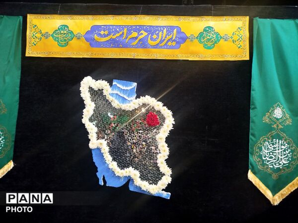 جشن میلاد امام رضا (ع) در پنجاه و نهمین شب از تجمعات مردم رجایی شهر کرج
