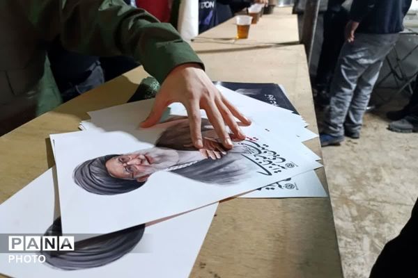 حضور گسترده مردم انقلابی رودهن در تجمعات خودجوش مردمی