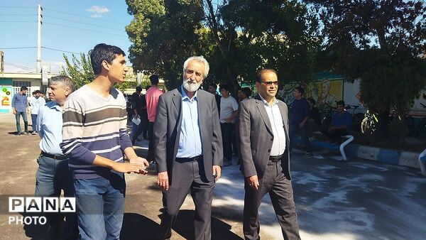 حضور  خیر مدرسه ساز نیشابوری در دبیرستان شاهد ابوذر غفاری