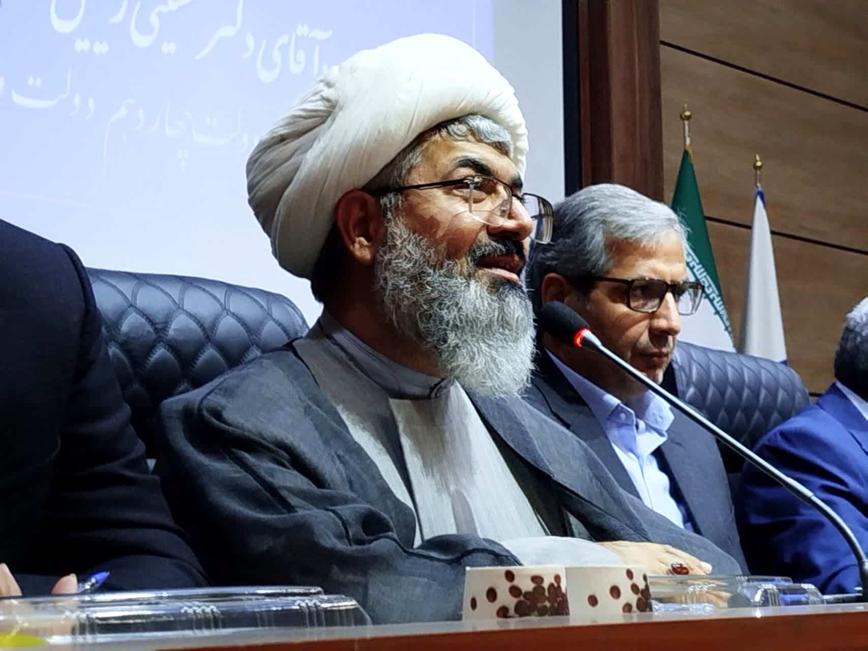  خدمت به افراد دارای معلولیت، نشانه شکر نعمت و آزمون انسانیت است