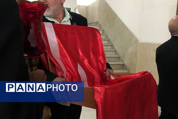 تقدیر از خادمیاران، خیرین، پرستاران، خانواده شهدا و فعالین حوزه رسانه ستاد بازسازی عتبات عالیات شهرستان قدس 