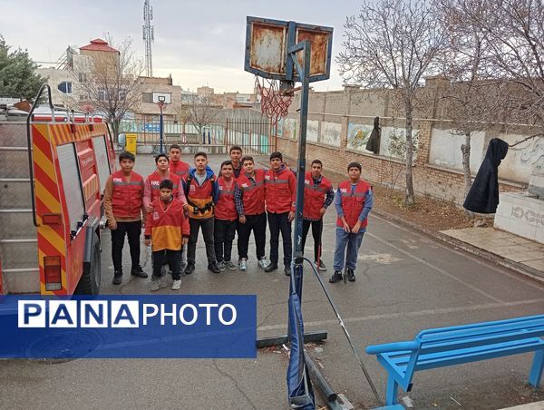 بیست و ششمین مانور سراسری زلزله در مدرسه امام جعفر صادق (ع) شهرستان پردیس