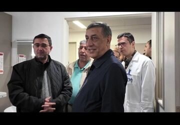 عیادت معاون اجرایی رئیس‌جمهور از مجروحان جنگ