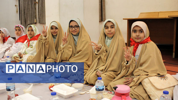 همایش 1100 نفری روزه اولی‌ها در حرم حضرت معصومه(س)