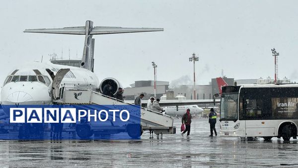 ۱۳ ساعت بعد از بارش برف در فرودگاه شهید هاشمی نژاد مشهد