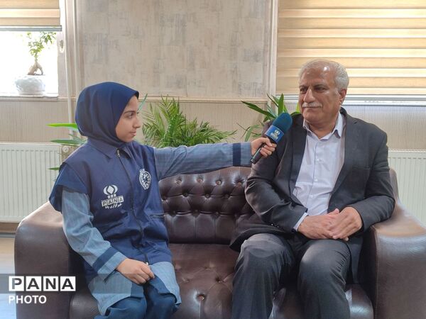 آیین تجلیل و تقدیر از دانش آموزان  خبرنگار خبرگزاری پانا ناحیه۳