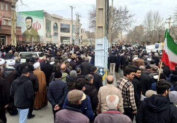 امروز ملایر رنگ انقلاب گرفت