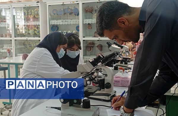 ۳۰ تیم دانش‌آموزی در مرحله استانی بیست و سومین دوره از مسابقات آزمایشگاهی به رقابت پرداختند