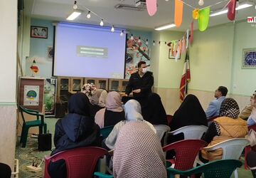 ششمین جلسه خانواده با موضوع فضای مجازی، چالش‌ها و آسیب‌ها در مدرسه شاهد فاطمه الزهرا (س) 