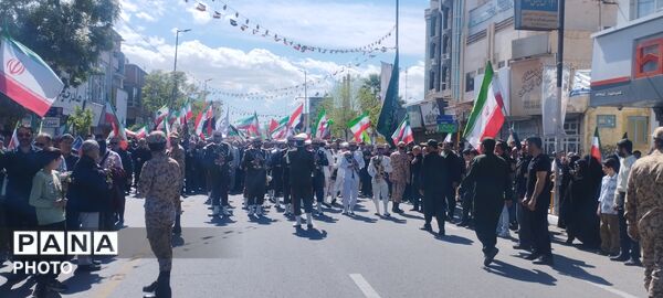 آرام گرفتن پیکر شهید سپهبد عبدالرحیم موسوی در حریم امن فاطمی