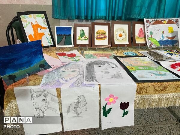 نمایشگاه آثار و دستاوردهای دانش‌آموزی خاتم
