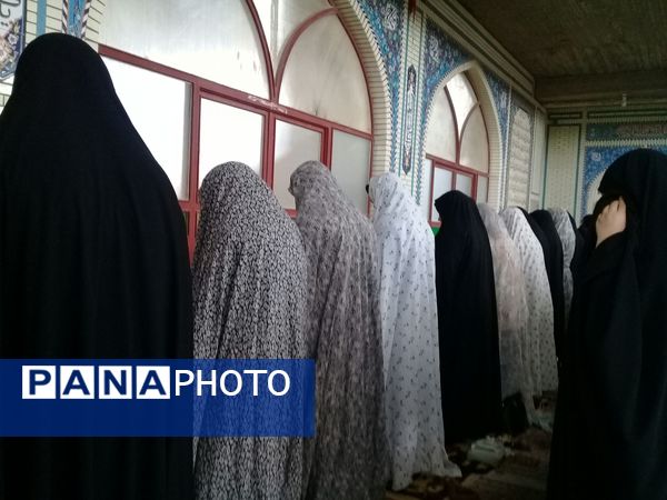 نمازی از جنس حضور نونهالان 